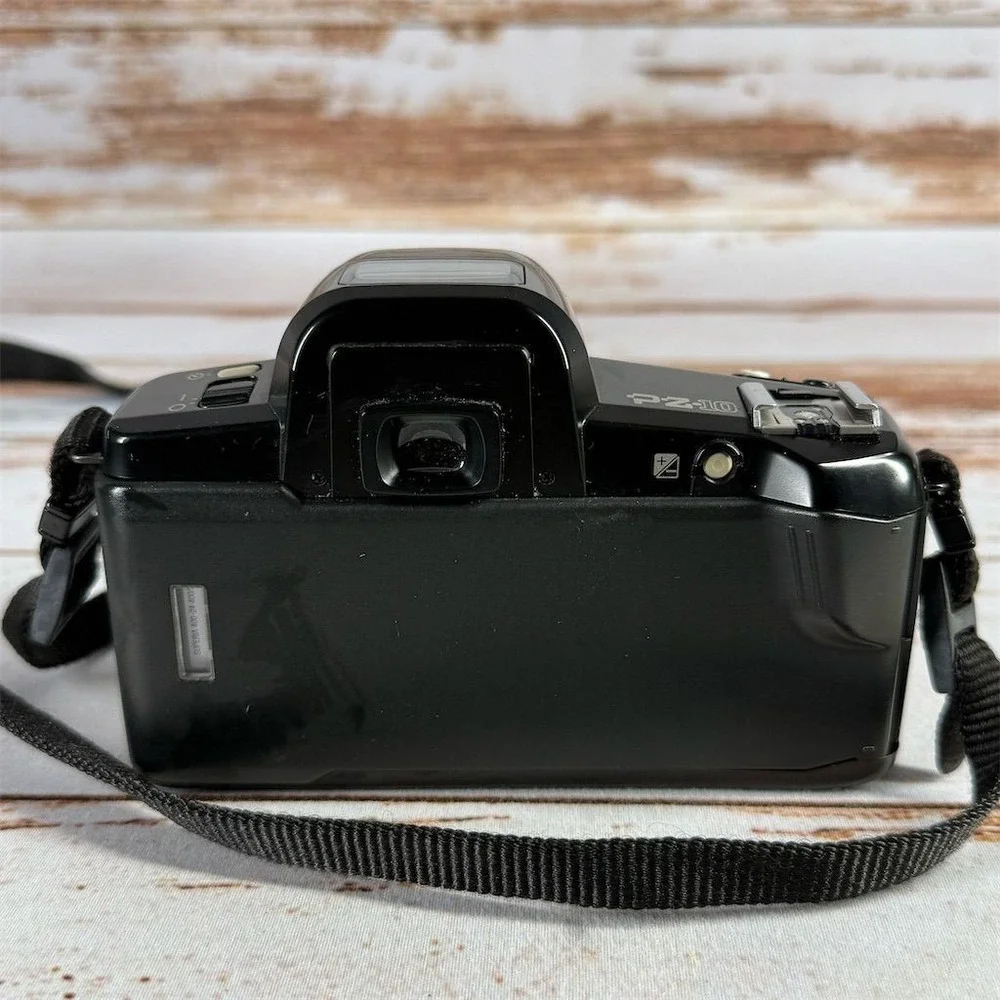 Pentax PZ-10 35mm Autofocus SLR Film Camera Body KAF2 Mount 1991 Used